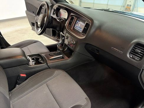 Used 2021 Dodge Charger SXT w/ Blacktop Package RWD image 23