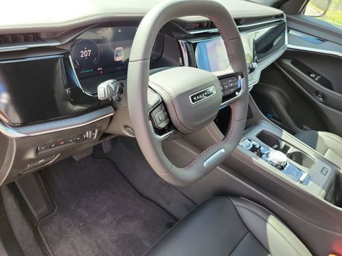 New 2025 Jeep Wagoneer S Limited w/ Comfort Package image 19
