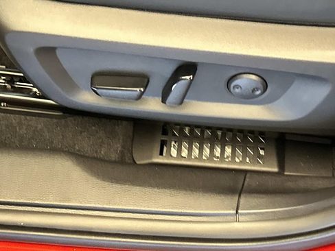 New 2026 Nissan Rogue Platinum AWD/4WD image 17