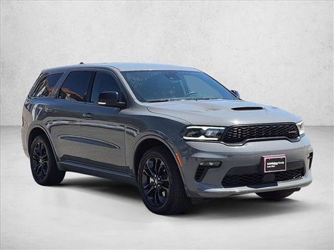 Used 2022 Dodge Durango GT RWD image 3