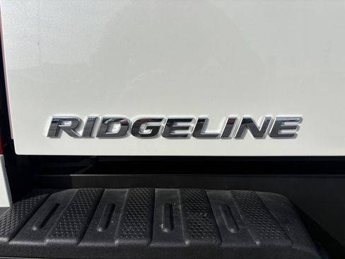 Certified 2021 Honda Ridgeline Black Edition image 20