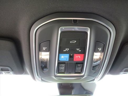 New 2026 Jeep Grand Cherokee Altitude RWD image 27