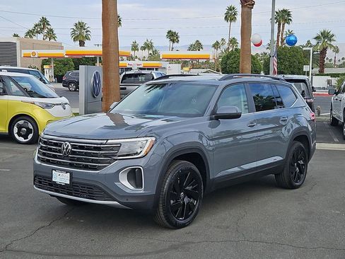 New 2026 Volkswagen Atlas SE FWD image 8