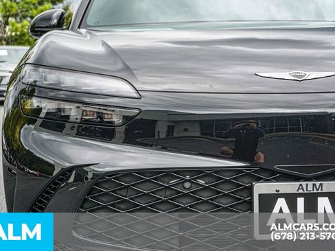 Used 2025 Genesis GV60 RWD image 12