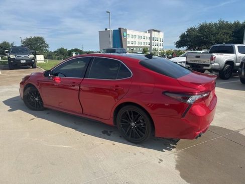Used 2023 Toyota Camry XSE FWD image 5