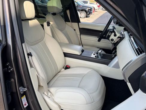 Used 2023 Land Rover Range Rover SE AWD/4WD image 17