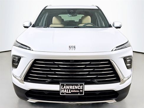 New 2026 Buick Enclave Preferred image 2