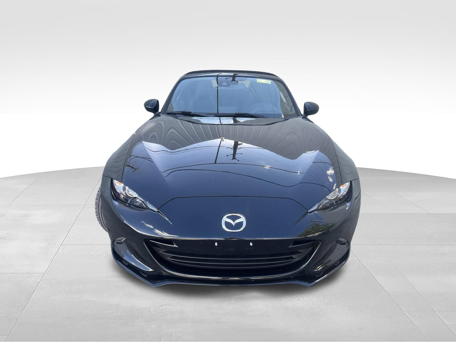 Used 2023 MAZDA MX-5 Miata Grand Touring RWD image 2