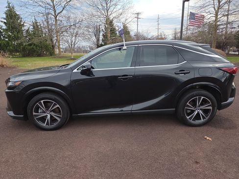 Certified 2024 Lexus RX 350 Premium w/ Accessory Package (Z1) image 6