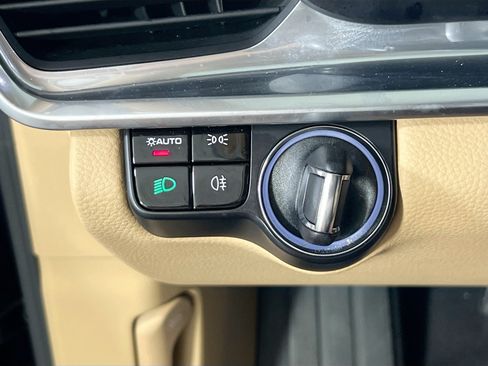 Used 2020 Porsche Panamera 4 AWD/4WD image 10