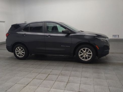 Used 2022 Chevrolet Equinox LS w/ LS Convenience Package image 11