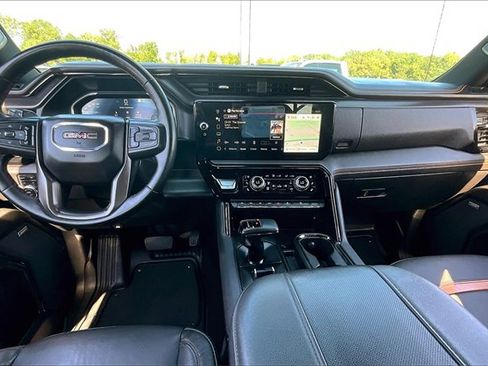 Used 2023 GMC Sierra 1500 AT4 w/ AT4 Preferred Package image 8