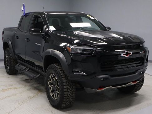 Used 2024 Chevrolet Colorado ZR2 w/ ZR2 Convenience Package III image 1