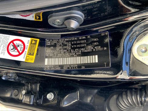 Used 2018 Toyota Highlander Limited FWD image 33