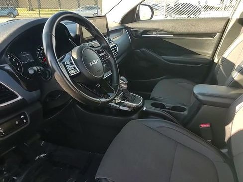 Used 2022 Kia Seltos S image 9
