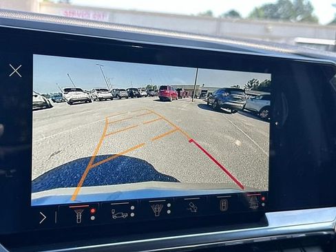 Used 2025 Chevrolet Silverado 1500 LTZ RWD image 32