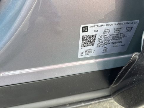 New 2026 Chevrolet Equinox EV LT image 31