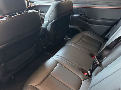 New 2025 Jeep Wagoneer S Limited image 9