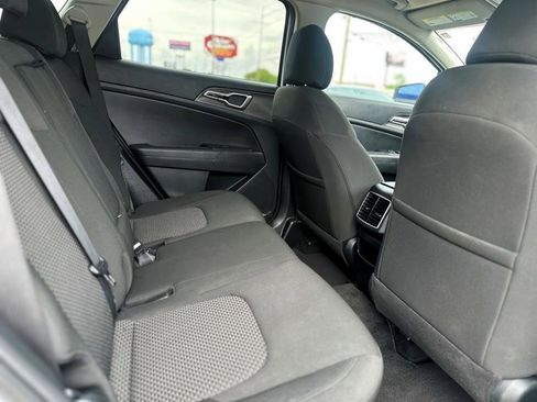 Used 2023 Kia Sportage LX image 21