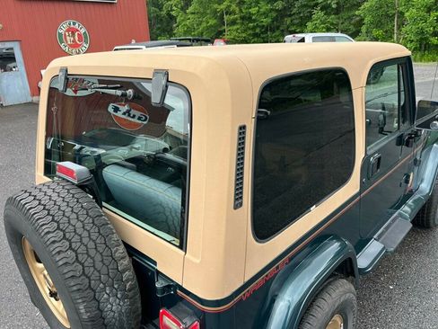 Used 1994 Jeep Wrangler S image 35
