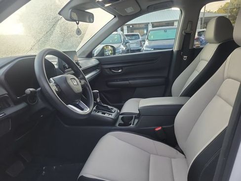 Used 2025 Honda CR-V EX image 11