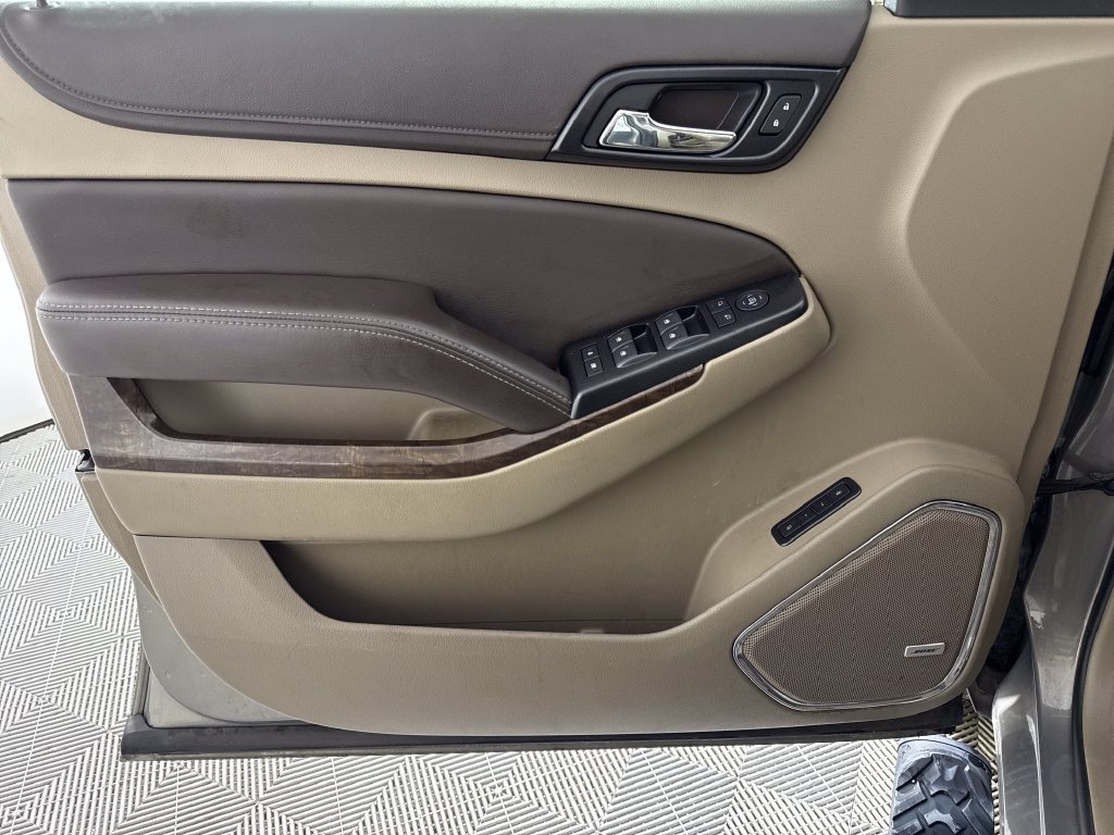 Used 2019 Chevrolet Tahoe LT w/ Off-Road Package AWD/4WD image 9