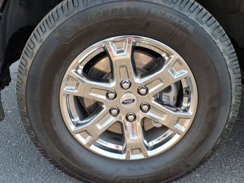 Certified 2022 Ford F150 XLT w/ Equipment Group 302A High image 8