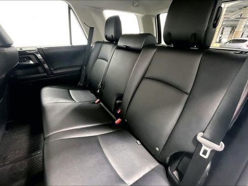 Used 2019 Toyota 4Runner TRD Off-Road Premium AWD/4WD image 27