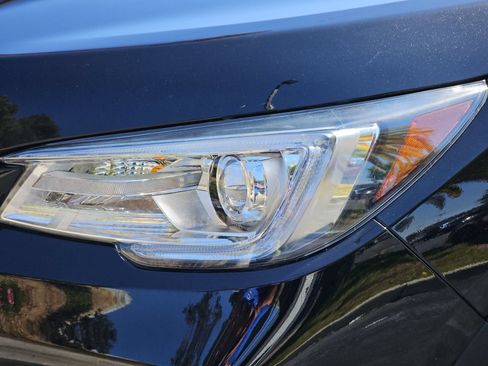 Certified 2022 Subaru Ascent Touring AWD/4WD image 34