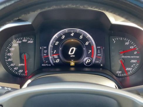 Used 2015 Chevrolet Corvette Stingray w/ 2LT Preferred Equipment Group image 27