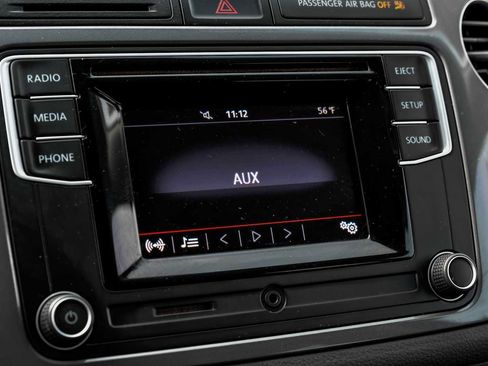 Used 2017 Volkswagen Tiguan S image 25