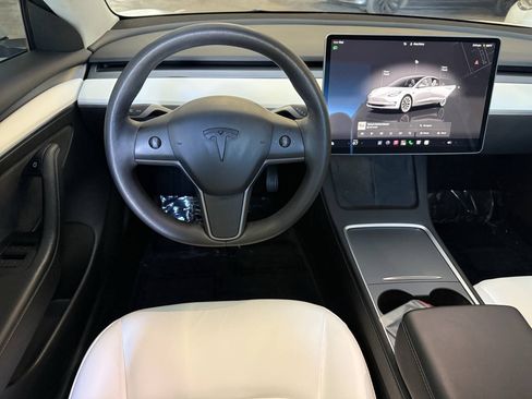 Used 2023 Tesla Model 3 Standard Range RWD image 23