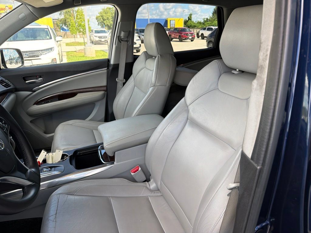 Used 2017 Acura MDX w/ Technology Package FWD image 9
