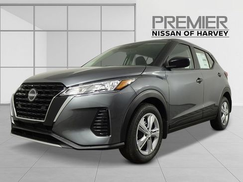 New 2025 Nissan Kicks Play S image 1