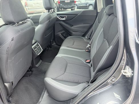 Used 2023 Subaru Forester Premium AWD/4WD image 24