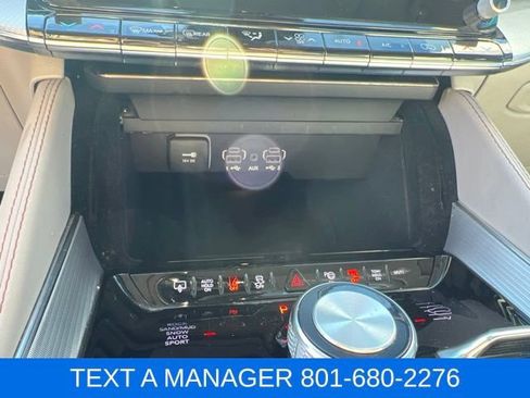 Used 2023 Jeep Grand Wagoneer 4WD image 32