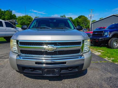 Used 2009 Chevrolet Silverado 1500 LT w/ Power Pack Plus AWD/4WD image 8