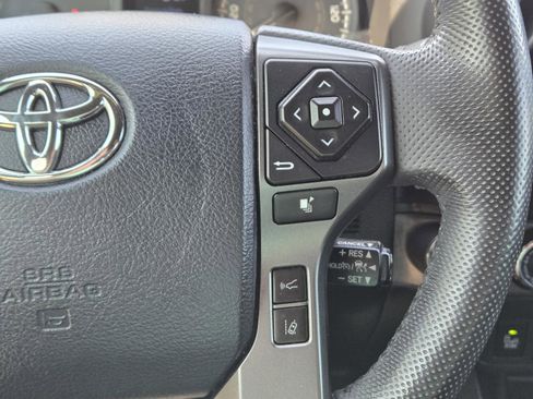 Used 2019 Toyota Tacoma TRD Off-Road w/ Technology Package image 23