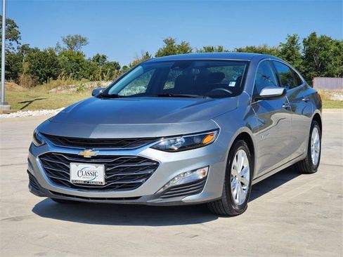 Used 2024 Chevrolet Malibu LT image 4