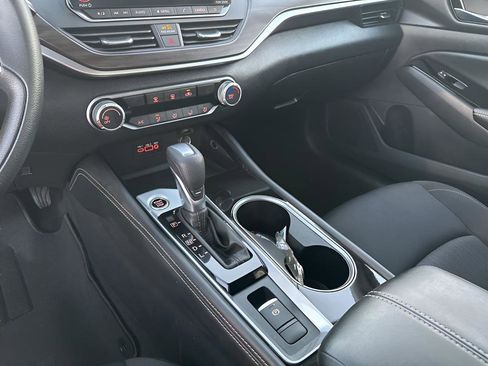 Used 2023 Nissan Altima 2.5 SV image 38