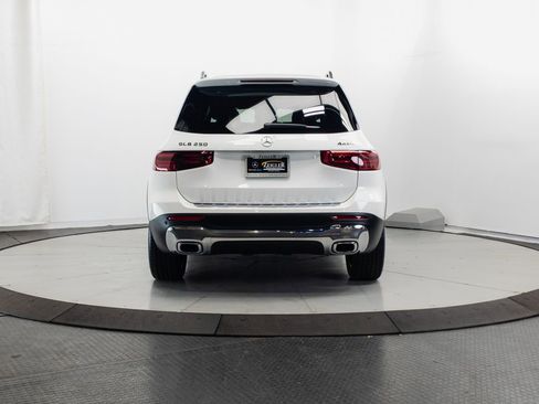 Certified 2026 Mercedes-Benz GLB 250 4MATIC image 28