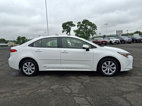 Certified 2023 Toyota Corolla LE image 8