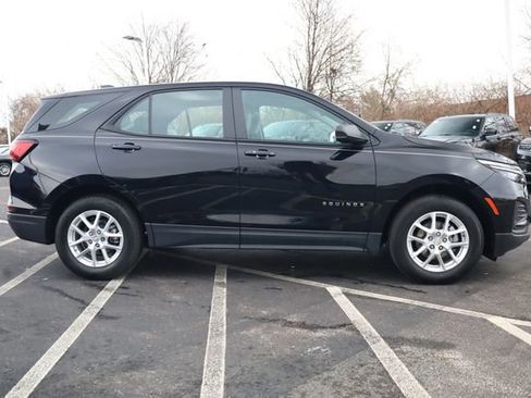Used 2024 Chevrolet Equinox LS w/ Driver Confidence II Package image 4