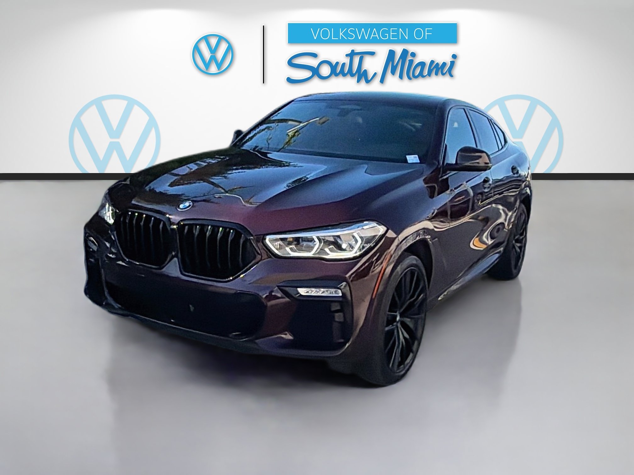 Used 2021 BMW X6 M50i w/ Executive Package AWD/4WD image 3