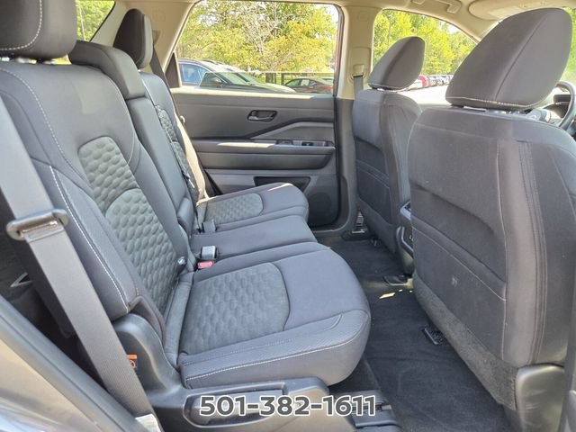 Used 2024 Nissan Pathfinder SV FWD image 16
