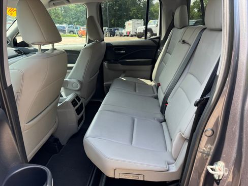 Used 2019 Honda Ridgeline RTL image 10