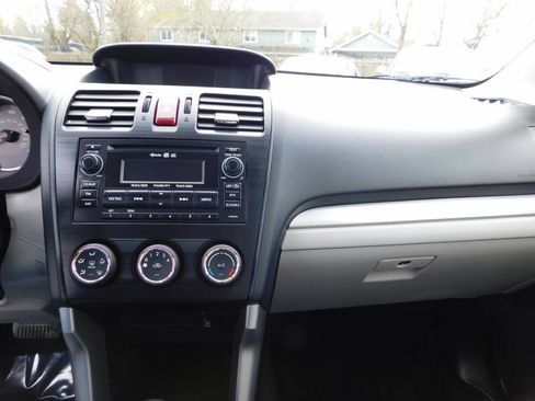 Used 2015 Subaru Forester 2.5i Premium w/ All-Weather Package AWD/4WD image 7