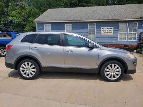 Used 2010 MAZDA CX-9 Grand Touring w/ Moonroof & Bose Audio Pkg AWD/4WD image 4