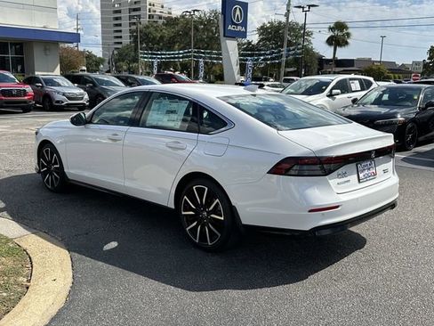 New 2025 Honda Accord Touring image 7