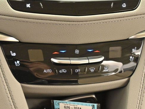 Used 2025 Cadillac XT5 Premium Luxury w/ Technology Package image 26